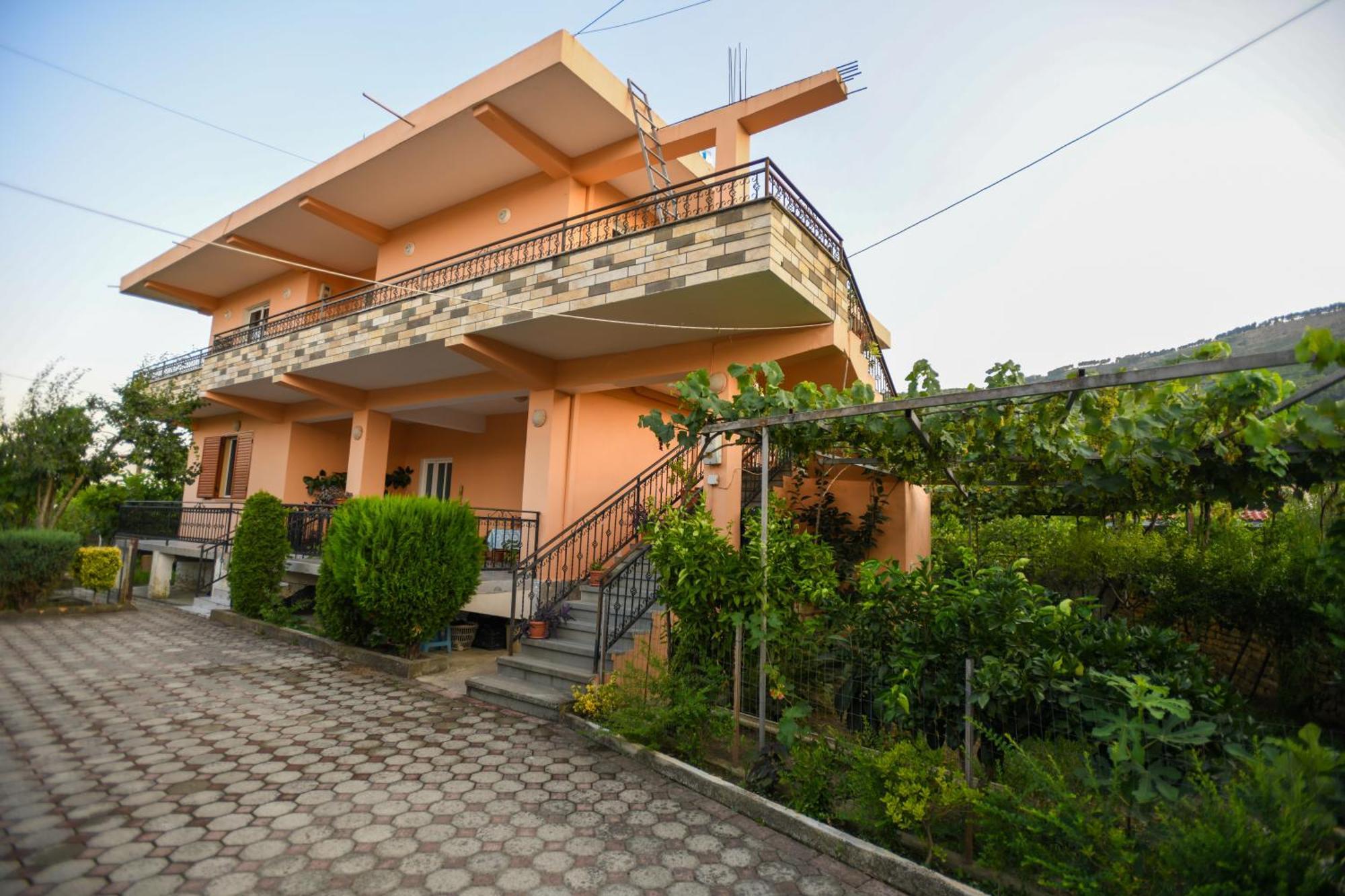 Apartment Darlin Berat Extérieur photo