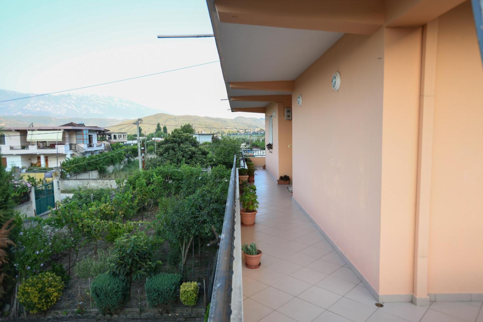 Apartment Darlin Berat Extérieur photo