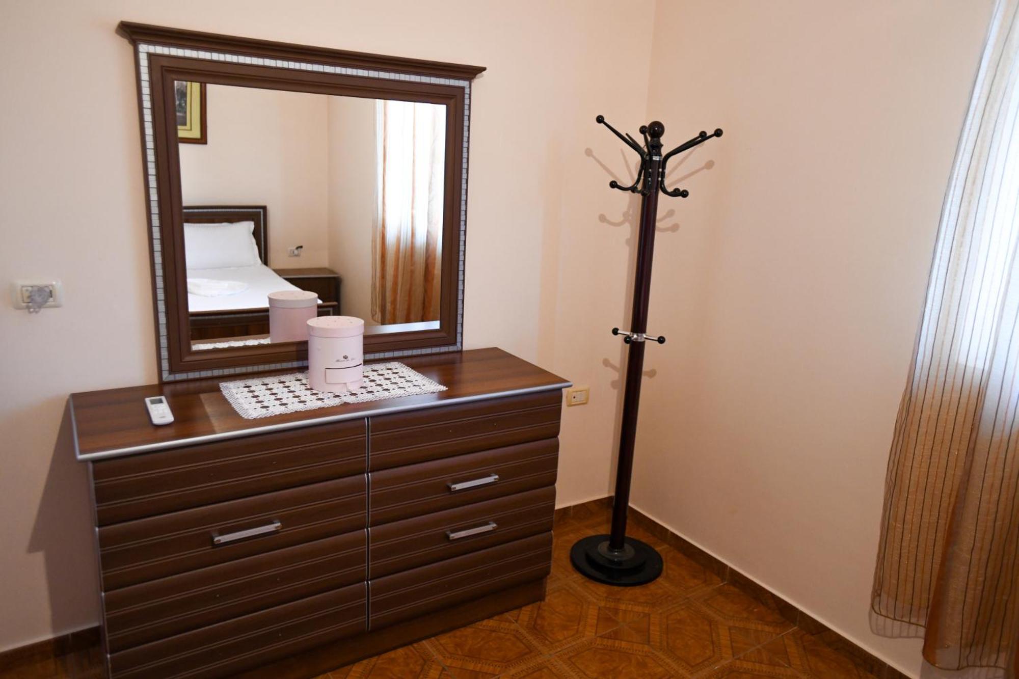 Apartment Darlin Berat Extérieur photo